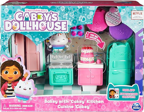 Gabby's Dollhouse, The Kitchen of Kitty Dolcetto, Mini Playset Rooms of the House-- مطبخ باكي ويز كاكي من غابيز دولهاوس، مع شكل و3 اكسسوارات، و3 قطع اثاث و2 ديليفريز