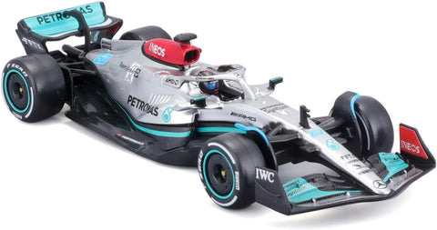 Bburago 1:43 MERCEDES-AMG Petronas F1 Team W13 (2022) w/Helmet-BUR18-38066(#44)--1:43 سيارة مرسيدس 2022مع خوذة بمقاس من بوراجو