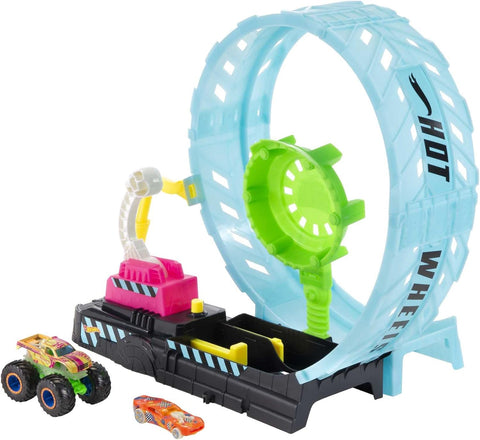 Monster Trucks Glow in the Dark Epic Loop Challenge  Playset with Launcher, Ramp & Giant Loop, Includes 1 1:64 Scale Die-Cast Truck & 1 Car, Toy Gift for Kids 4 to 8 Years Old -- مجموعة شاحنات ضخمة تتوهج في الظلام مع قاذف ومنحدر وحلقة عملاقة من هوت ويلز،