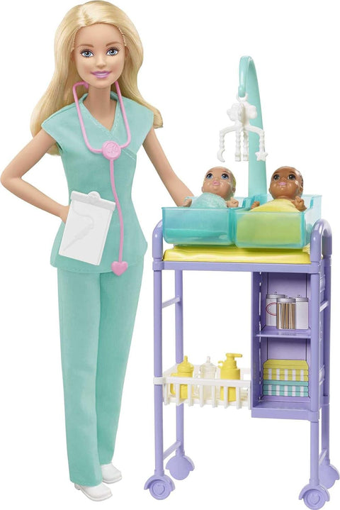 BARBIE BABY DOCTOR PLAYSET WITH BLONDE DOLL --مجموعة اللعب باربي طبيبة الأطفال مع دمية شقراء ودميتان للرضع، لعبة