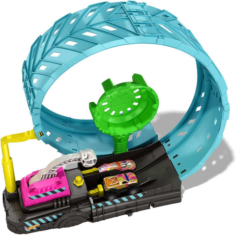 Monster Trucks Glow in the Dark Epic Loop Challenge  Playset with Launcher, Ramp & Giant Loop, Includes 1 1:64 Scale Die-Cast Truck & 1 Car, Toy Gift for Kids 4 to 8 Years Old -- مجموعة شاحنات ضخمة تتوهج في الظلام مع قاذف ومنحدر وحلقة عملاقة من هوت ويلز،